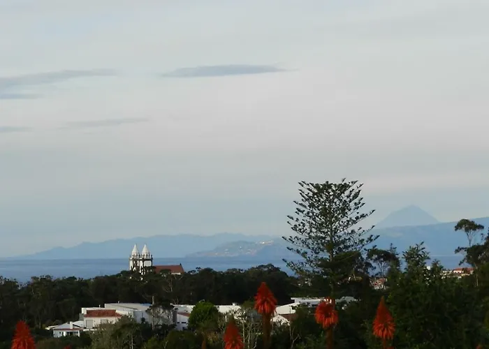 Vale Dos Milhafres * Angra do Heroísmo